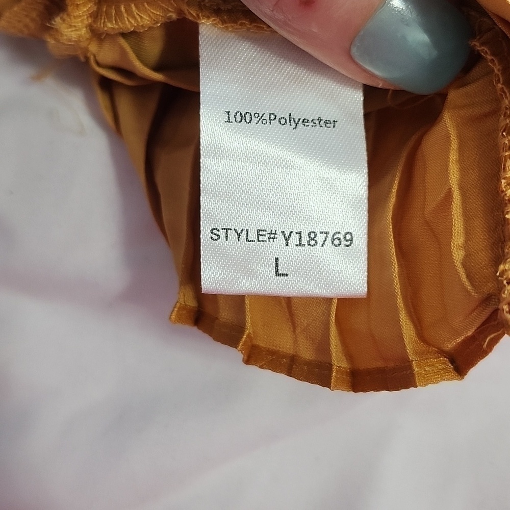 NWT DO+BE MUSTARD YELLOW TOP SIZE LARGE - Picture 10 of 12